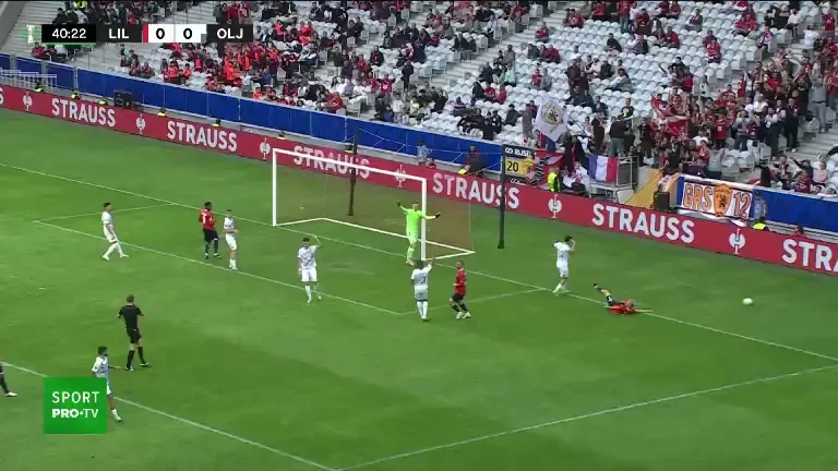 Lille - Ljubljana | Penalty pentru Lille după un fault făcut de Doffo &icirc;n careu