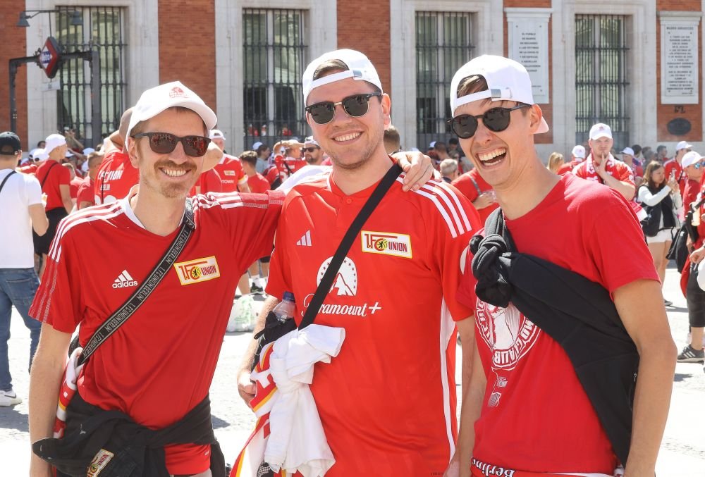 Fanii lui Union Berlin au luat cu asalt Madridul pentru meciul cu Real! Imagini superbe_5