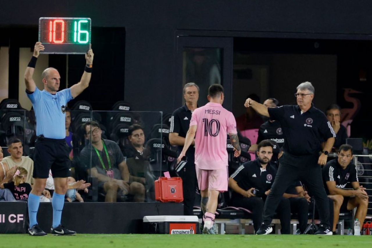 Dezastru pentru Inter Miami! Ce s-a întâmplat cu Lionel Messi și Jordi Alba în cel mai recent meci din MLS_1