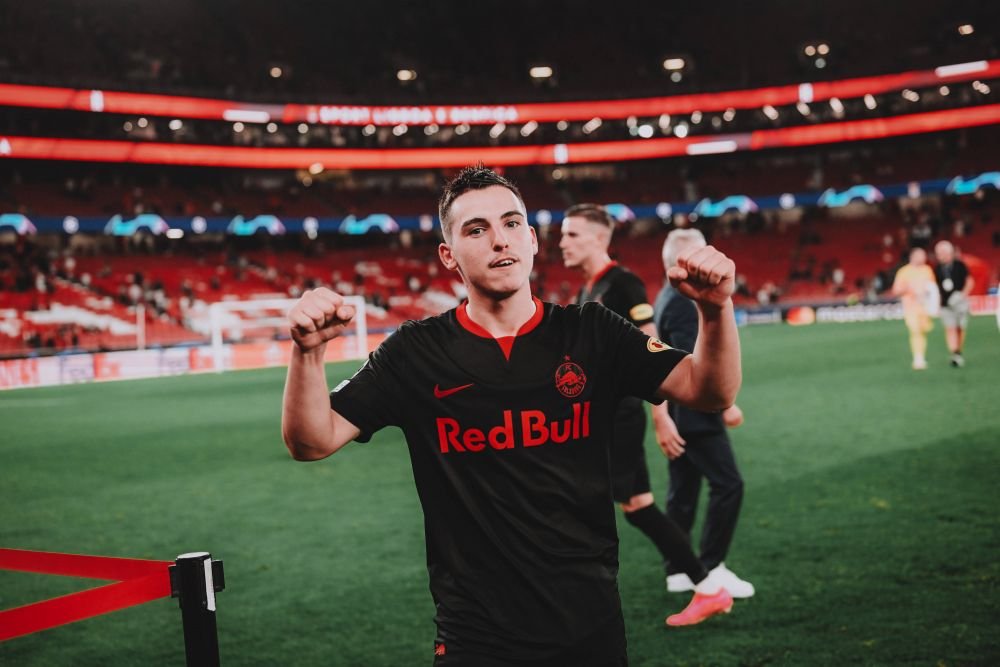 Tăurașii! Red Bull Salzburg a aliniat cea mai tânără echipă din istoria Champions League în 2-0 cu Benfica Lisabona în deplasare_7