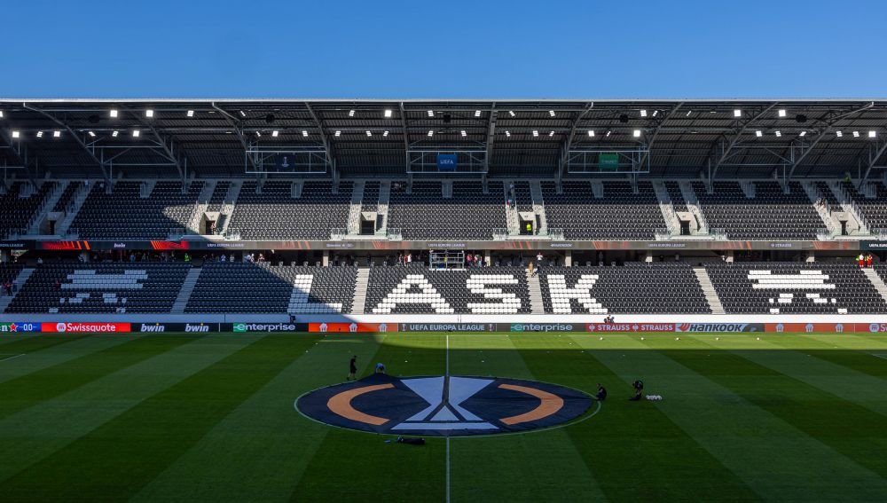 Cum arată ”bijuteria” pe care se va disputa LASK Linz - Liverpool: i-a dat pe spate până și pe ”cormorani”_7