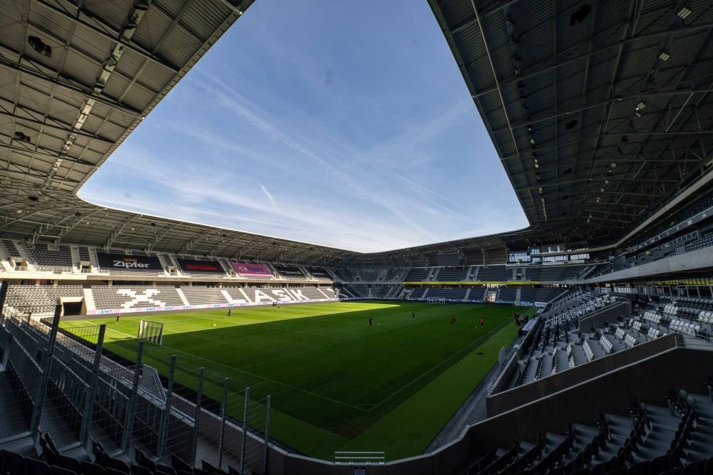 Cum arată ”bijuteria” pe care se va disputa LASK Linz - Liverpool: i-a dat pe spate până și pe ”cormorani”_9