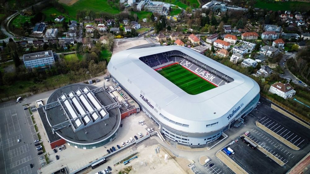 Cum arată ”bijuteria” pe care se va disputa LASK Linz - Liverpool: i-a dat pe spate până și pe ”cormorani”_10