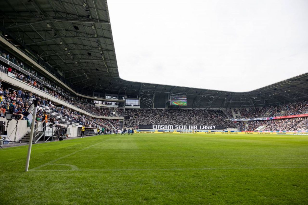 Cum arată ”bijuteria” pe care se va disputa LASK Linz - Liverpool: i-a dat pe spate până și pe ”cormorani”_15