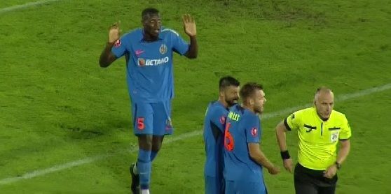 Gafă de proporții a lui Joyskim Dawa în Hermannstadt - FCSB: roșu direct + penalty_1