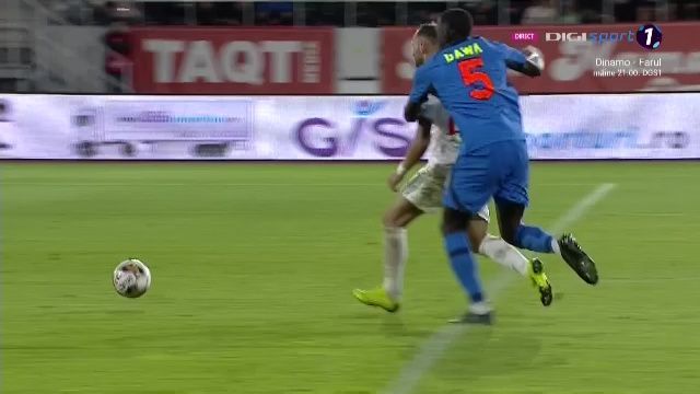 Gafă de proporții a lui Joyskim Dawa în Hermannstadt - FCSB: roșu direct + penalty_5