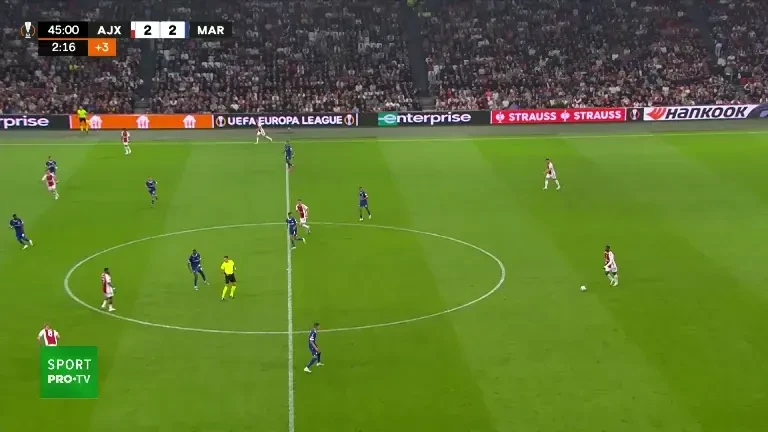 Ajax - Marseille | Minutul 45+3: Ocazie Marseille!