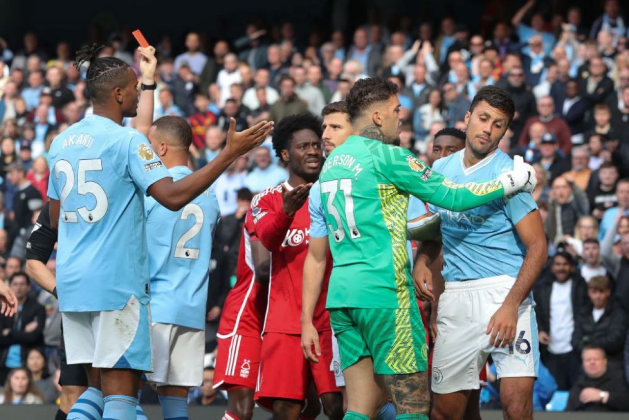 O nouă pierdere pentru Manchester City! Rodri, eliminat direct în urma unui ieșiri nervoase necugetate_5