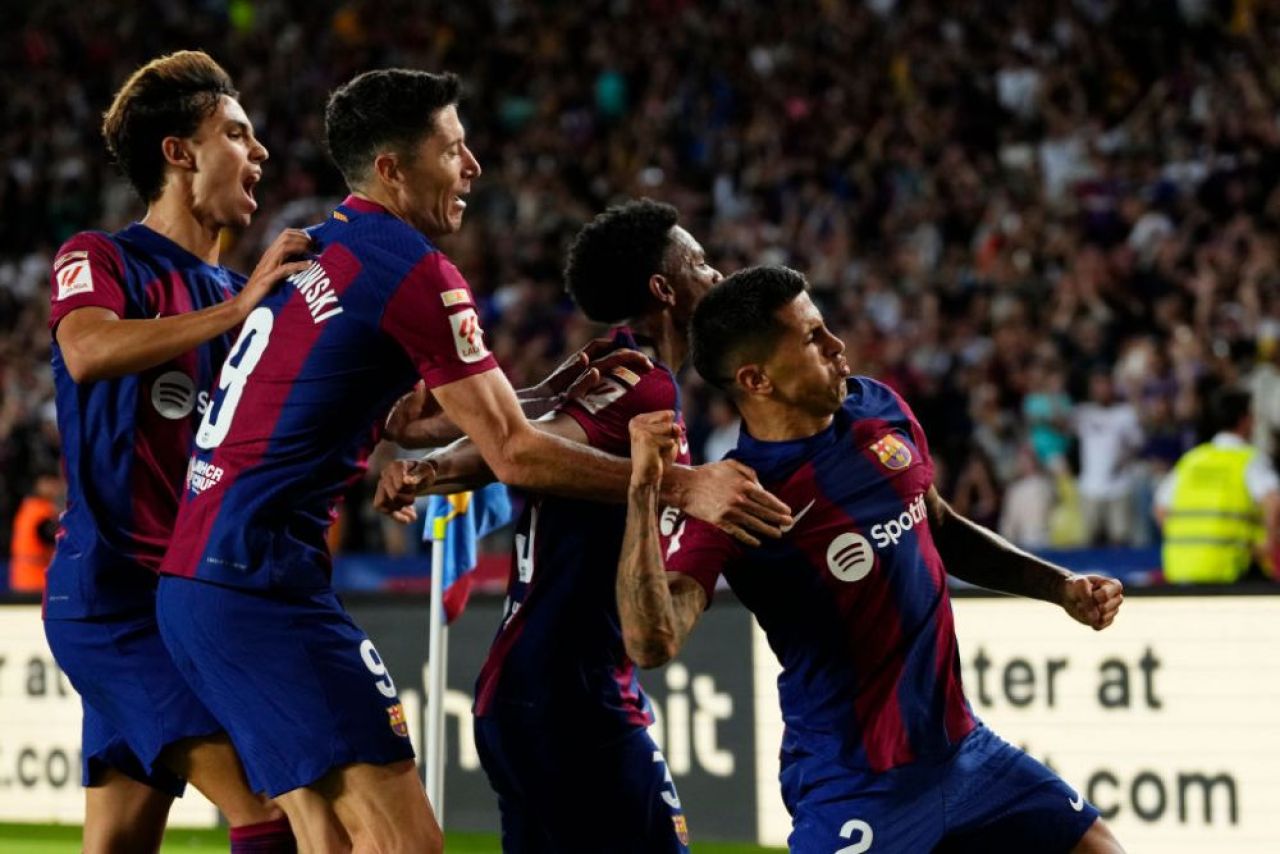 „Dacă joc bine, clubul va dori să mă păstreze. Am jucat foarte prost!” Declarație de mare jucător a lui Joao Cancelo după ce i-a adus victoria Barcelonei _7