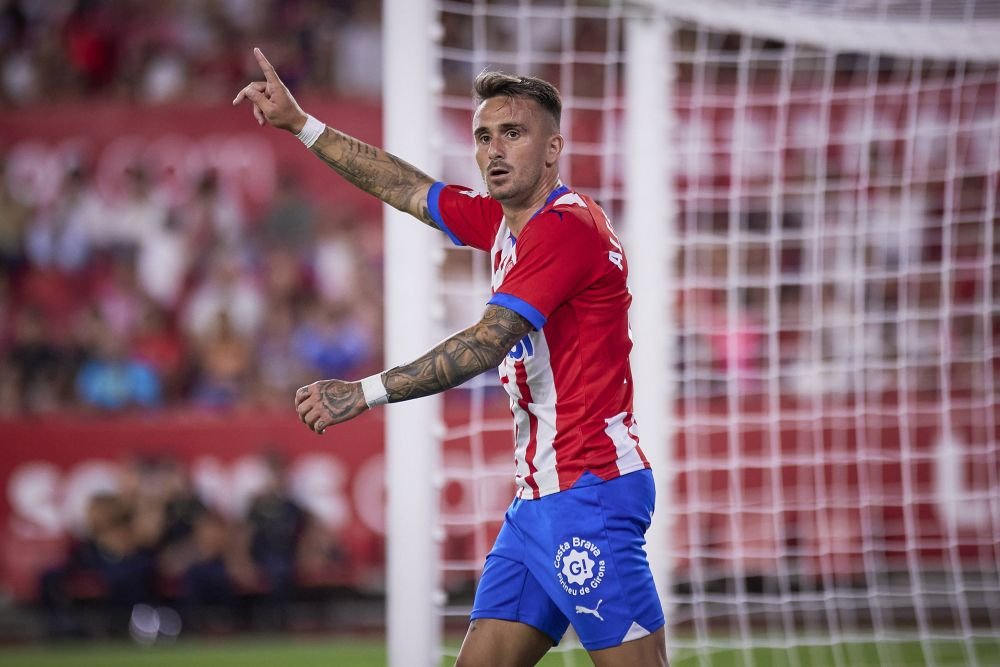 Fostul fotbalist de la Dinamo, integralist și ”dirijor de orchestră” la echipa care luptă pentru locul 1 cu FC Barcelona și Real Madrid!_8