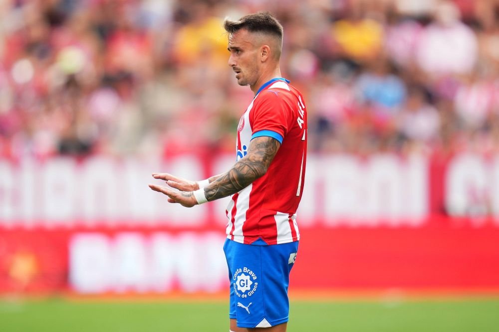 Fostul fotbalist de la Dinamo, integralist și ”dirijor de orchestră” la echipa care luptă pentru locul 1 cu FC Barcelona și Real Madrid!_10