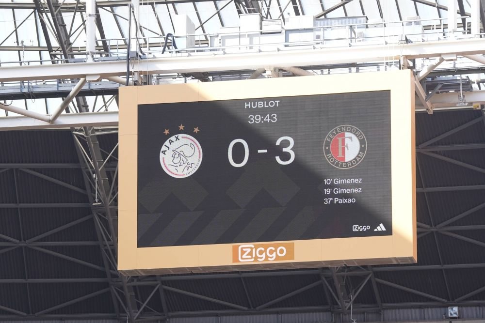 Țările civilizate! Fanii lui Ajax nu au mai suportat și au oprit de tot derby-ul cu Feyenoord, după 0-3 la pauză_4
