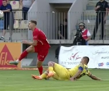 Șoc după accidentarea horror suferită de Dragoș Iancu! Fotbaliștii au început să plângă pe teren_4