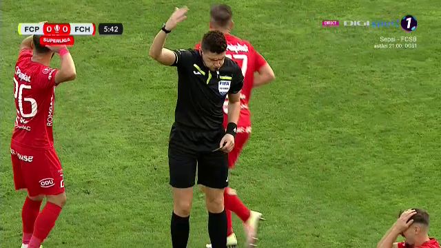 Cum a reacționat arbitrul Marian Barbu după ce Țicu i-a rupt piciorul lui Dragoș Iancu_8