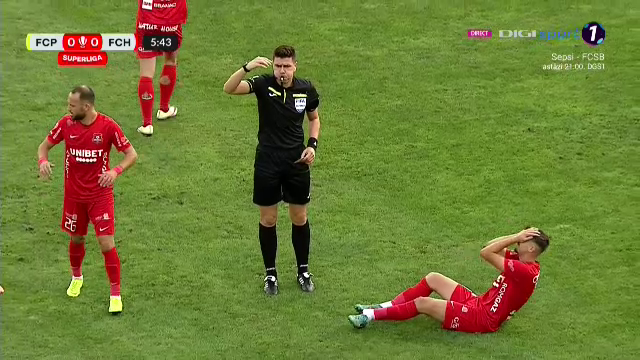 Cum a reacționat arbitrul Marian Barbu după ce Țicu i-a rupt piciorul lui Dragoș Iancu_16