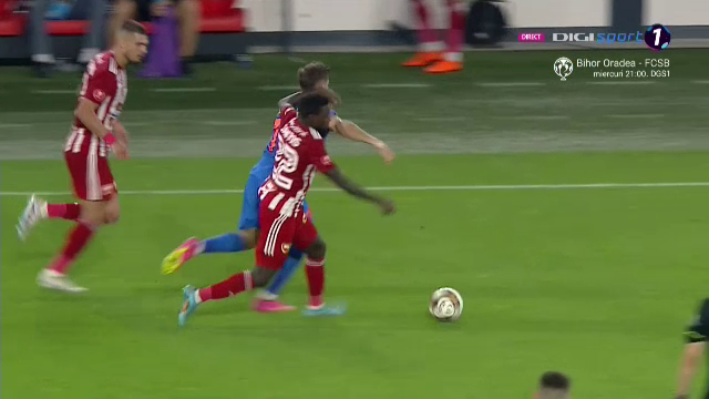 Francisco Junior i-a spart buza lui David Miculescu și a rămas pe teren. Verdictul specialistului_7