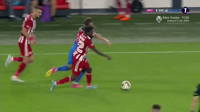Francisco Junior i-a spart buza lui David Miculescu și a rămas pe teren. Verdictul specialistului_7