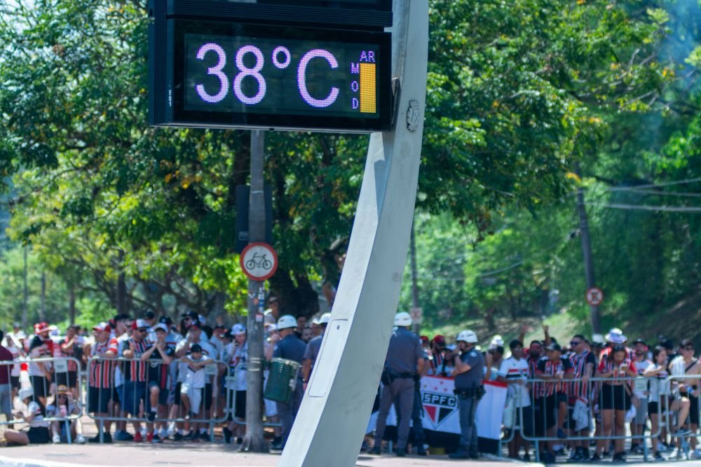 Sao Paulo a câștigat primul trofeu după mai bine de un deceniu! A fost nebunie pe Estádio do Morumbi_4