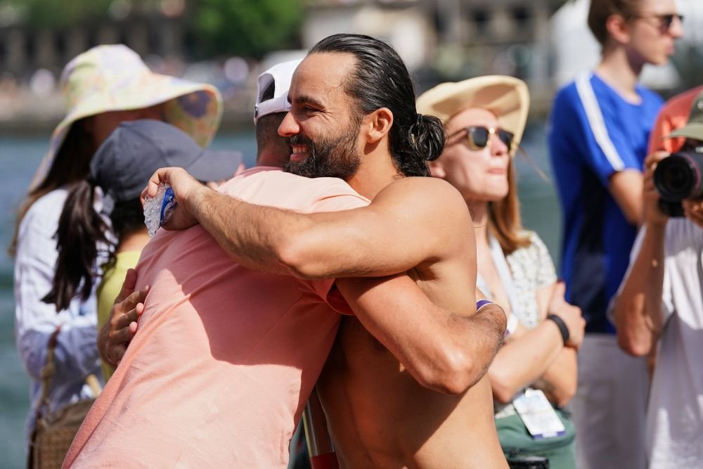 Cătălin Preda, exercițiu de imaginație la Poveștile Sport.ro: ”Mă identific cu condorul andin când execut mișcarea semnătură”. Cum se simte impactul cu apa după o săritură de la 30 de metri, la o viteză de 85 de km/h_55