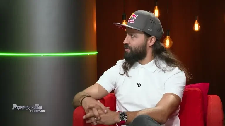 Il mai tineti minte pe Elton? Presa din Anglia i-a dedicat un material fotbalistului la 13 ani dupa ce a plecat de la FCSB! Ce au putut sa scrie britanicii