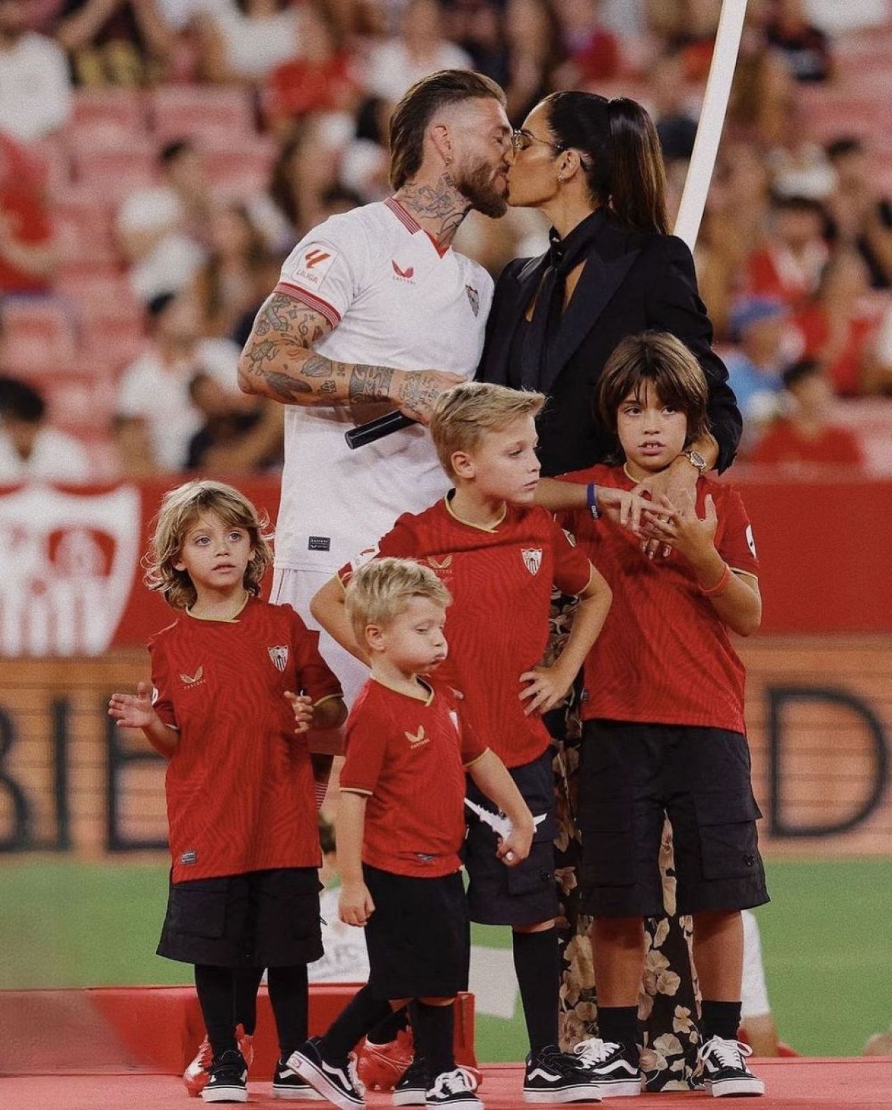 Teroare pentru Sergio Ramos și Pilar Rubio! Le-a fost spartă casa cu cei patru copii înăuntru _6