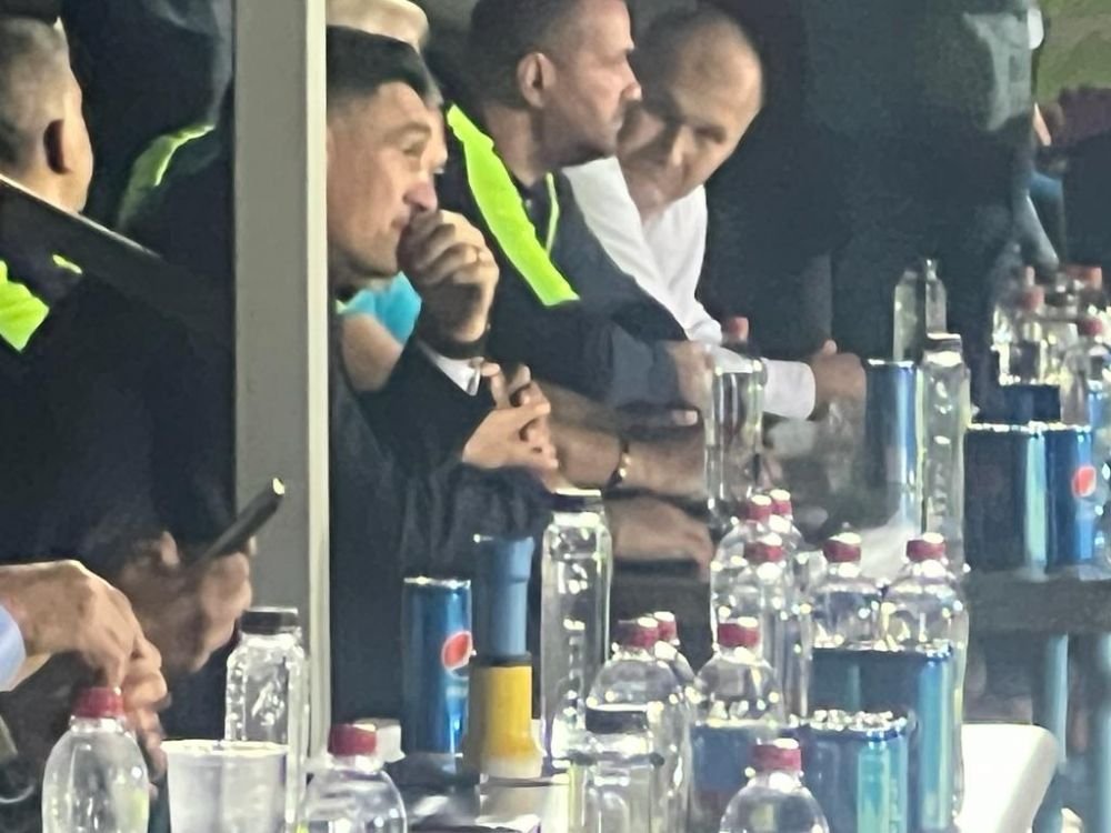 Surpriză uriașă! Ce fost jucător de la FCSB a fost prezent la meciul cu FC Bihor, l&acirc;ngă MM și Argăseală