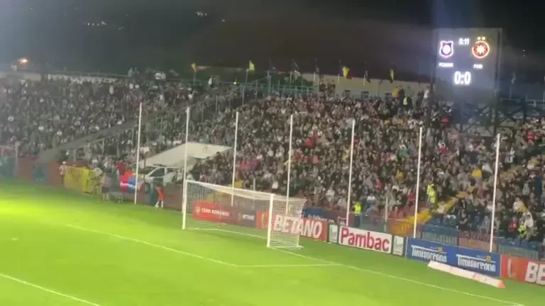 Nu ai loc să arunci un ac! Atmosferă superbă la FC Bihor - FCSB