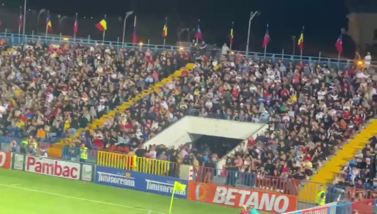 Nu ai loc să arunci un ac! Atmosferă superbă la FC Bihor - FCSB_19