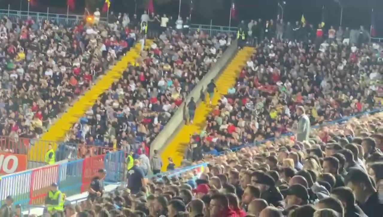 Nu ai loc să arunci un ac! Atmosferă superbă la FC Bihor - FCSB_36