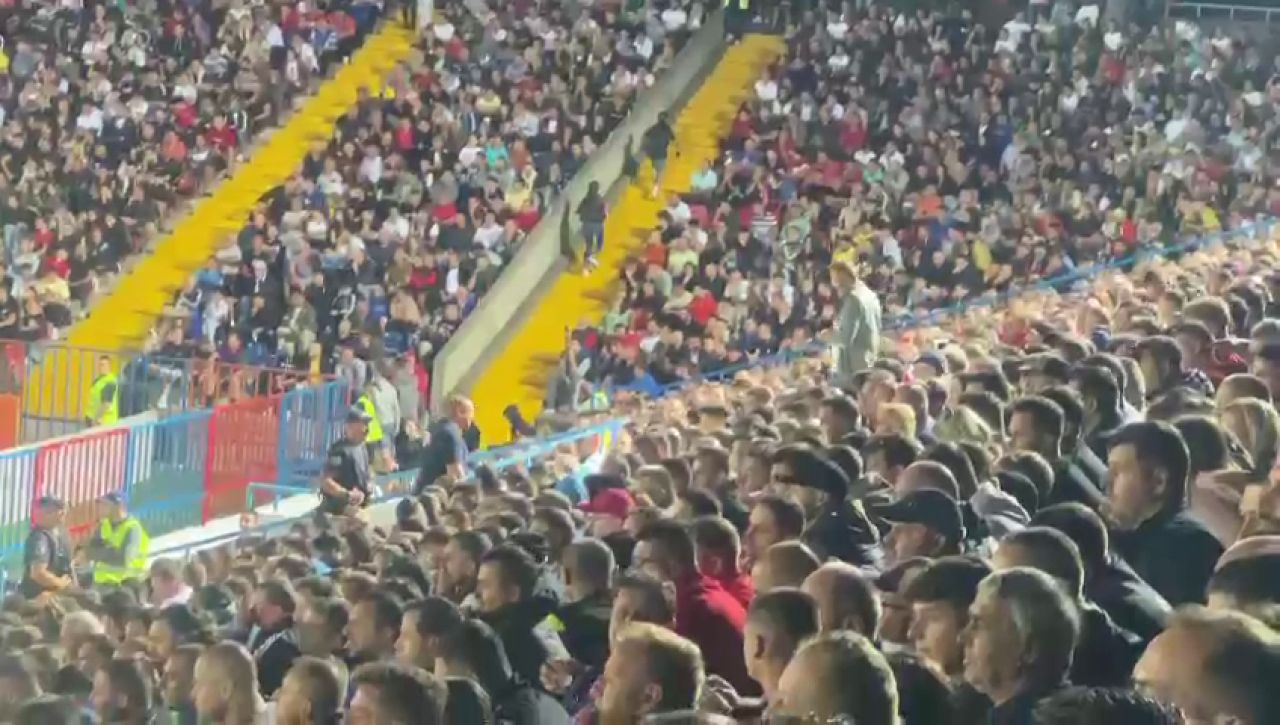 Nu ai loc să arunci un ac! Atmosferă superbă la FC Bihor - FCSB_1