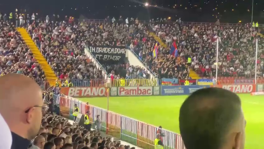 Nu ai loc să arunci un ac! Atmosferă superbă la FC Bihor - FCSB_43