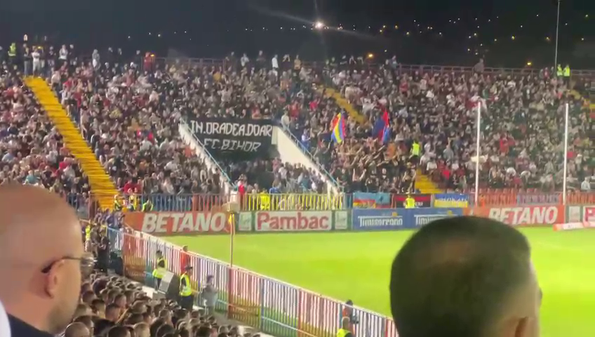 Nu ai loc să arunci un ac! Atmosferă superbă la FC Bihor - FCSB_44