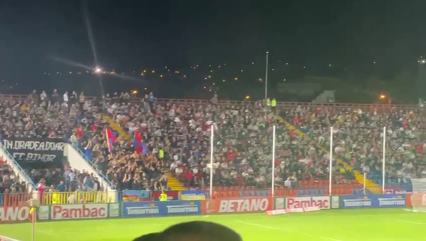 Nu ai loc să arunci un ac! Atmosferă superbă la FC Bihor - FCSB_52