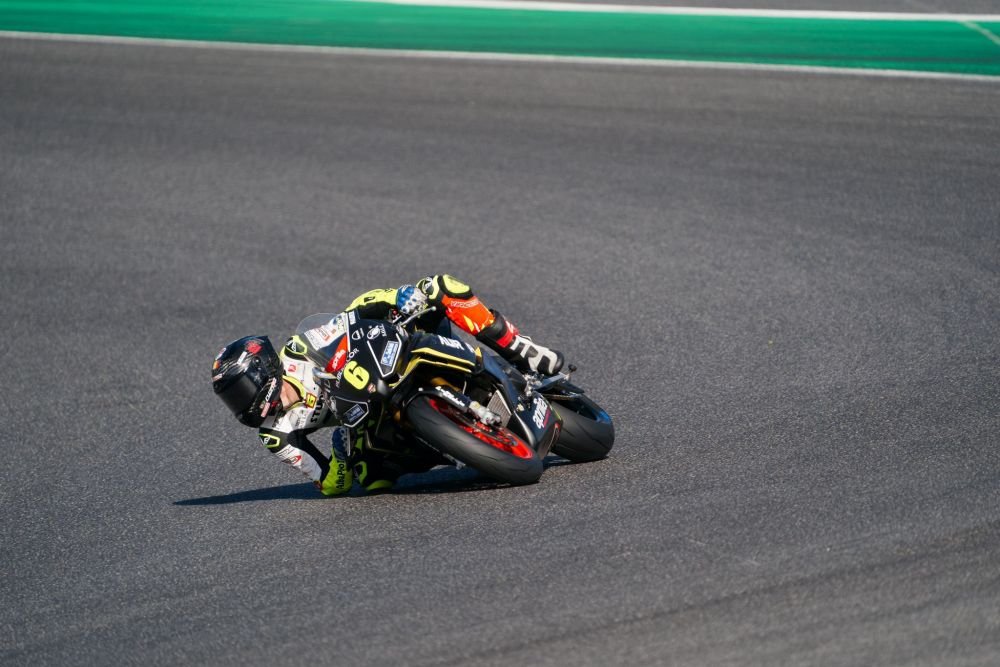 Jacopo Hosciuc, românul care visează să ajungă în Moto GP! Dublă victorie pe circuitul de la Mugello! „A fost unul dintre cele mai frumoase momente din cariera mea”_14