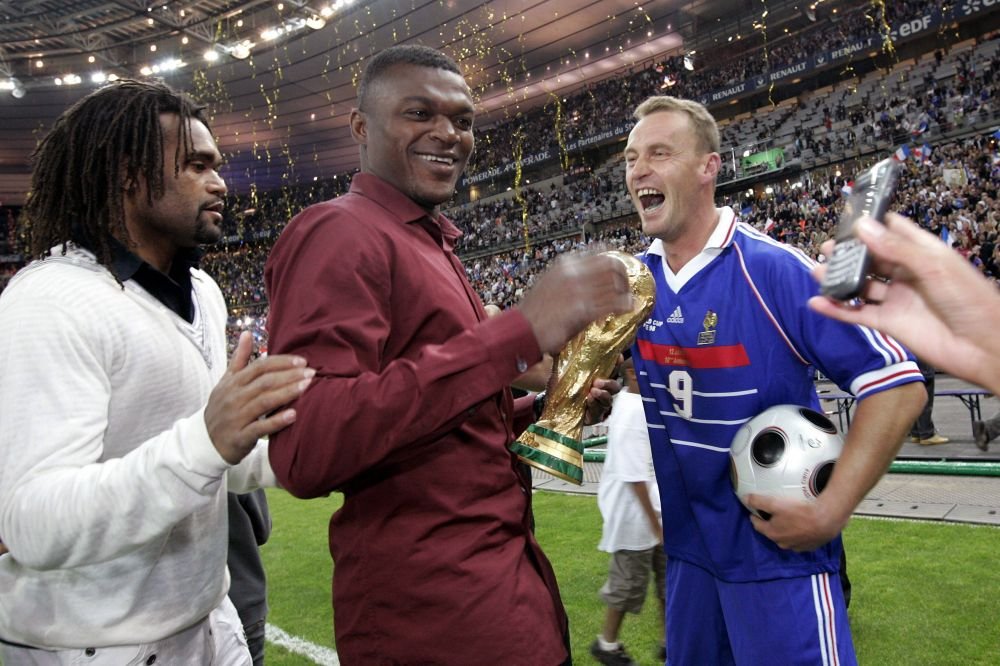 „Așa au trecut 17 ani!” Ce a ajuns să facă astăzi atacantul francez care a câștigat Mondialul în 1998_5