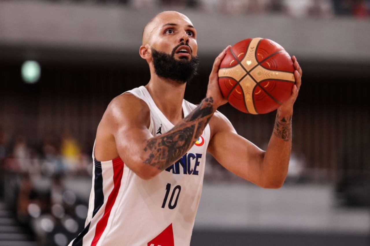 Un sportiv cu salariu de 19 milioane de dolari pe an își acuză clubul: