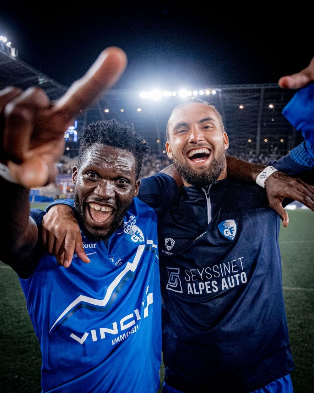 Virgiliu Postolachi a spart gheața în Franța! Cum l-a păcălit la gol pe portarul lui Bordeaux_4
