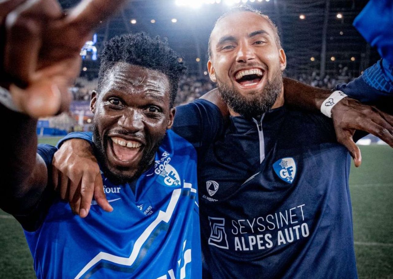 Virgiliu Postolachi a spart gheața în Franța! Cum l-a păcălit la gol pe portarul lui Bordeaux_1
