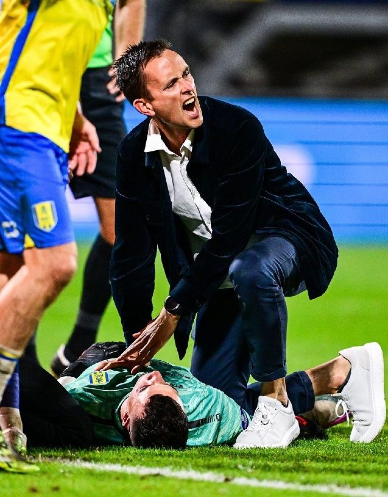 Ce se întâmplă cu Etienne Vaessen, portarul lui Waalwijk care a suferit o accidentare gravă contra lui Ajax_6