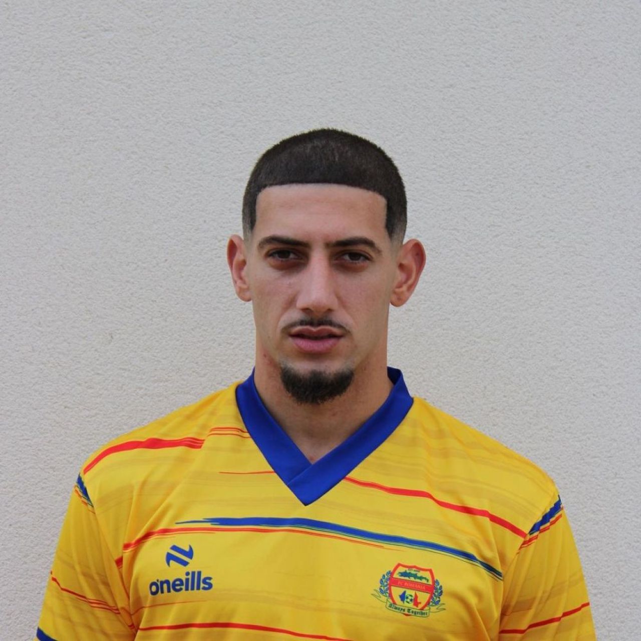 FC Internațional. Echipa românilor din Anglia a renunțat la strategia de a juca doar cu emigranți din țara noastră_2