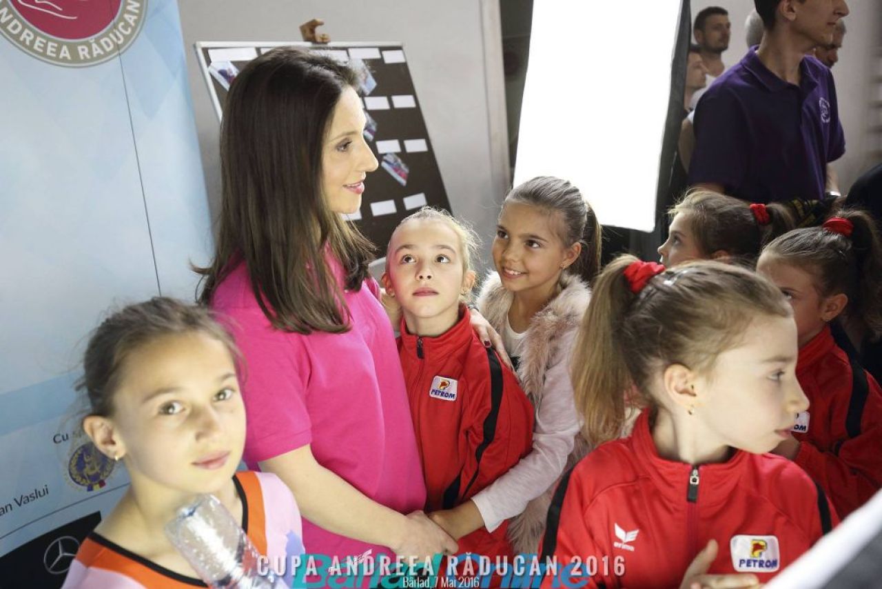 Andreea Răducan a împlinit 40 de ani. Ce vedete din sport au fost alături de marea gimnastă a României_28
