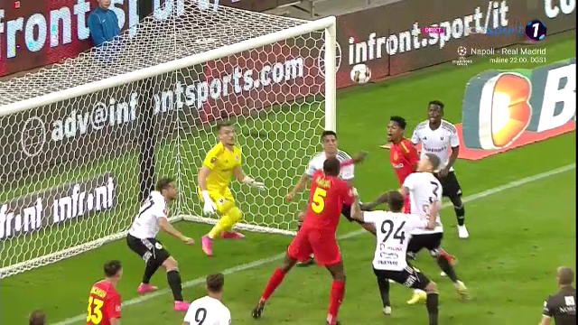 S-a lovit mingea de el! Primul assist pentru Ngezana la FCSB_8
