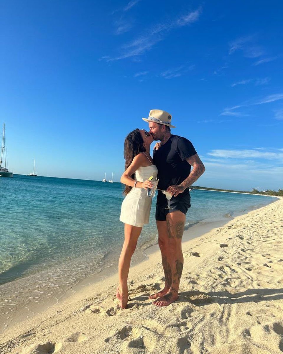 „Te scuipă, te insultă!” Victoria Beckham a spus tot despre chinui trăit de David în fotbal! Care a fost cel mai dur moment _14