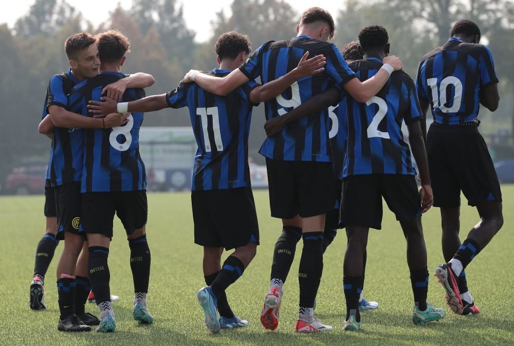 Cristian Chivu și Inter Primavera rămân invincibili în acest sezon după un final incendiar în meciul din UEFA Youth League!_3