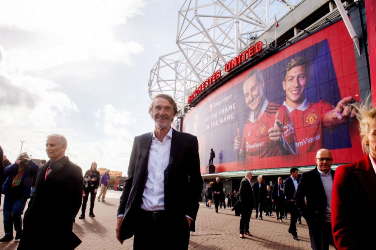 Miliardarul care a vrut să cumpere Chelsea și Newcastle va primi un sfert din acțiunile lui Manchester United! _8