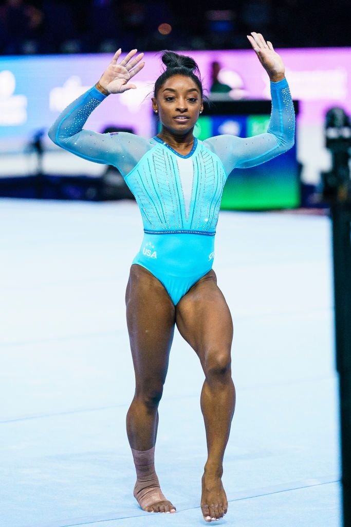A scris istorie chiar și cu penalizare! Simone Biles a dominat competiția deși știa că i se deduc puncte la săritura senzațională care îi poartă numele _2