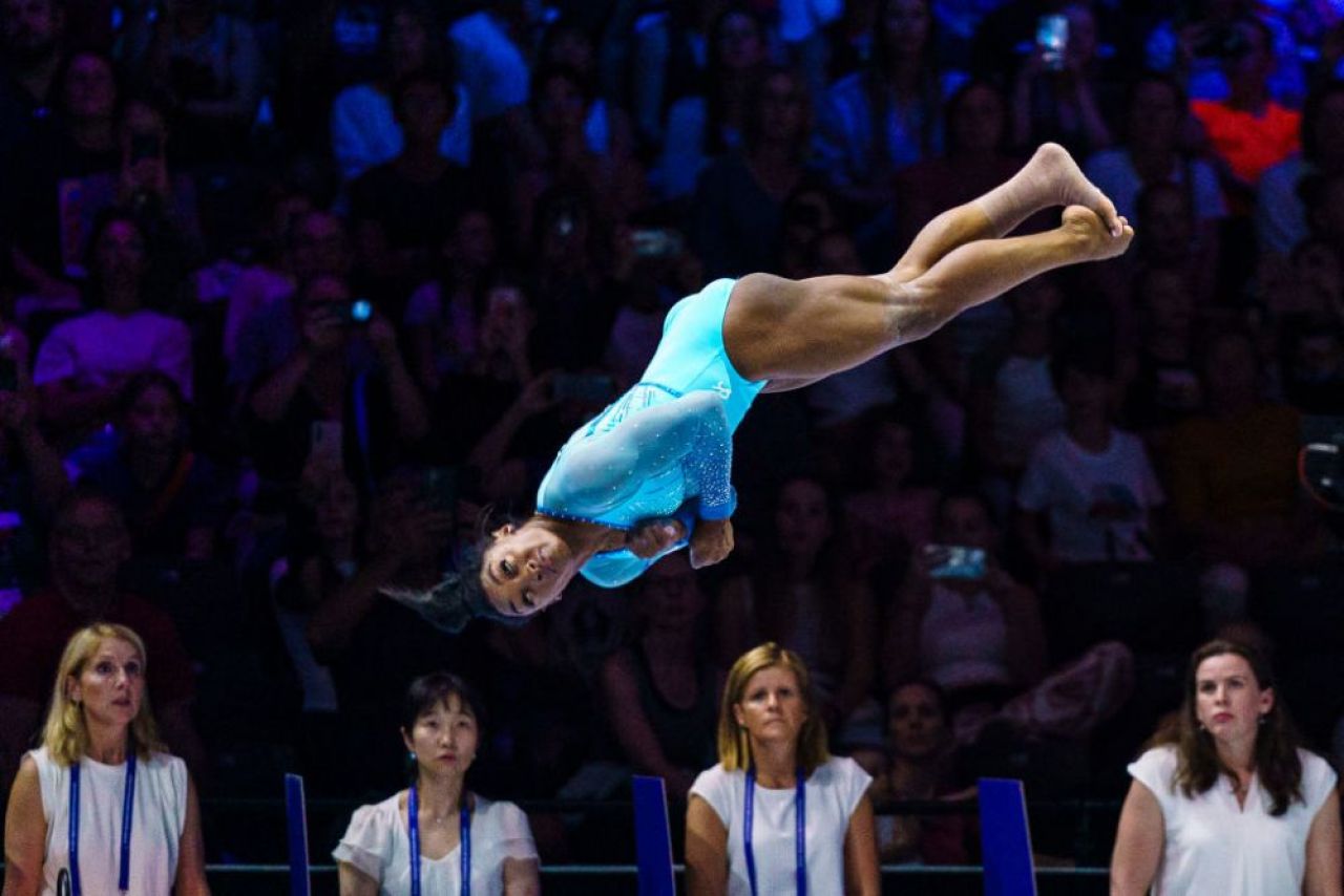 A scris istorie chiar și cu penalizare! Simone Biles a dominat competiția deși știa că i se deduc puncte la săritura senzațională care îi poartă numele _6
