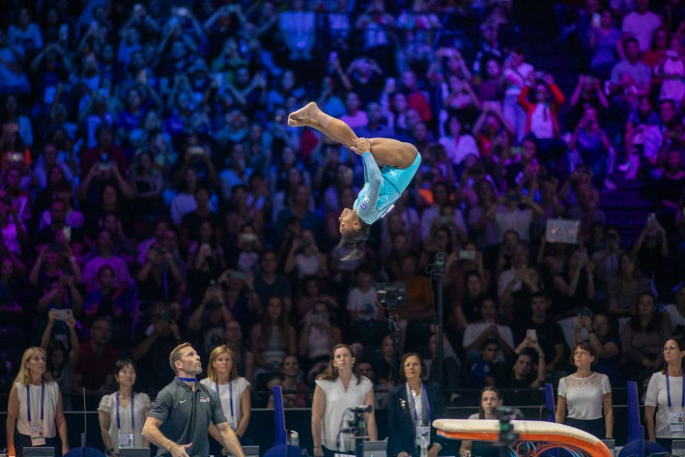 A scris istorie chiar și cu penalizare! Simone Biles a dominat competiția deși știa că i se deduc puncte la săritura senzațională care îi poartă numele _9