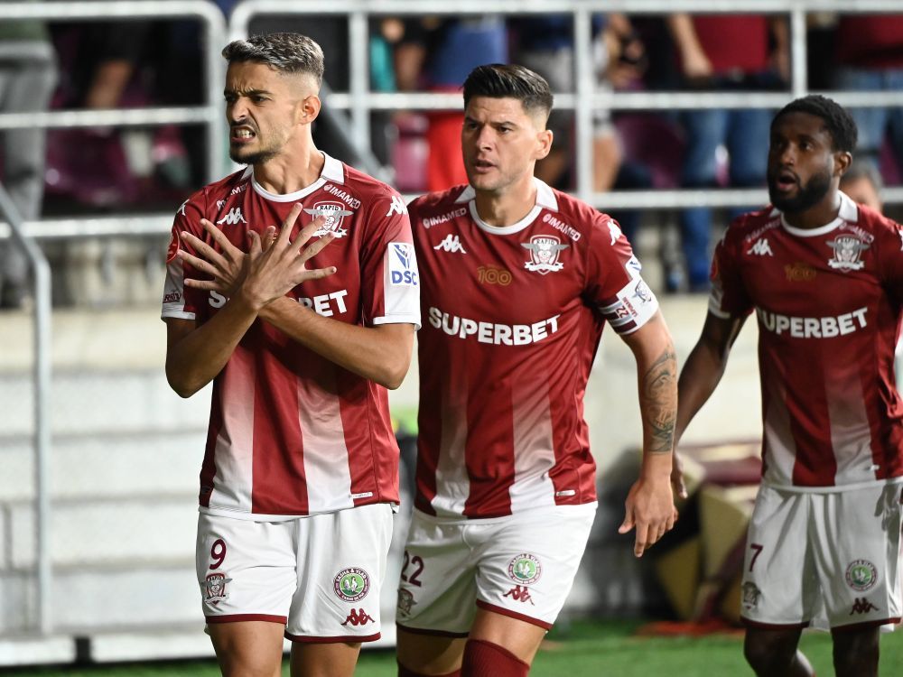 Albion Rrahmani, egalul lui Robert Lewandowski și Romelu Lukaku! Atacantul lui Rapid este în topul golgheterilor lumii pe anul 2023_1