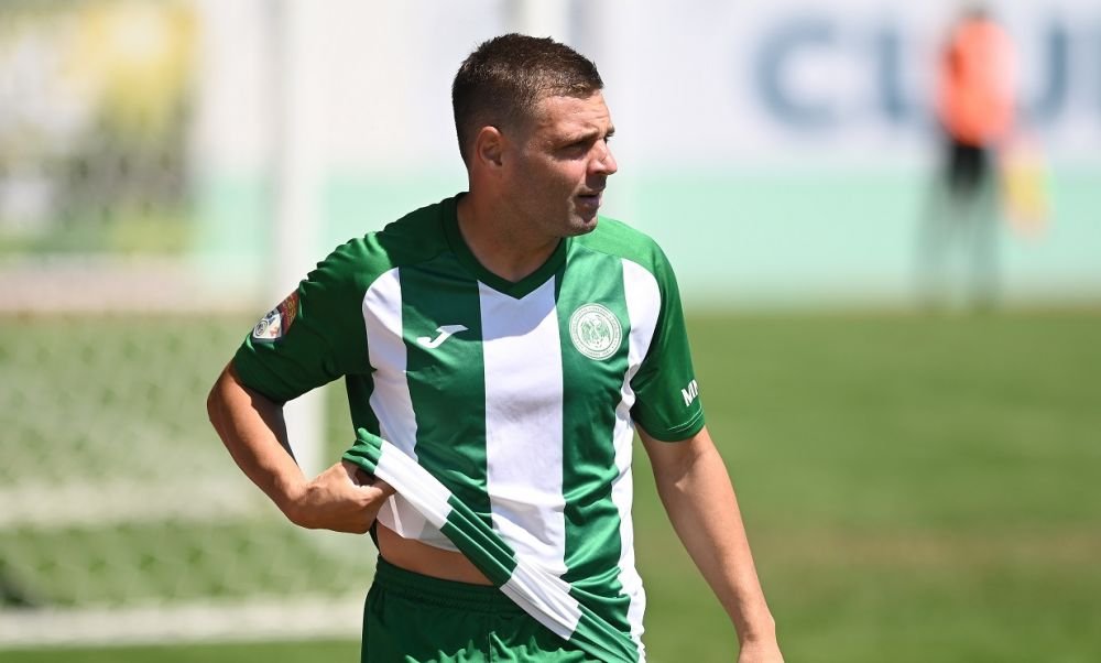 Adi Popa &icirc;și reclamă clubul pentru discriminare și primește replica: Ai luat bani de pomană &icirc;n Anglia și la FCSB